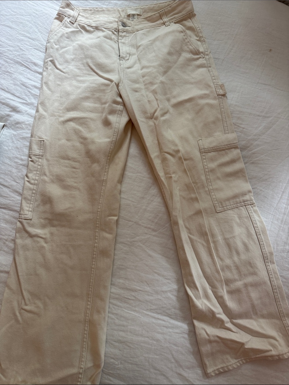 Women’s Beige Cargo Pants - Casual Utility Style